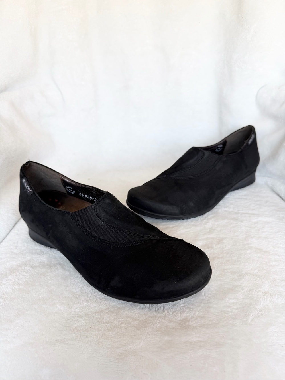 Mephisto Shoes Women's 7 Black Nubuck Leather Wedge Slip-on Comfort Casual